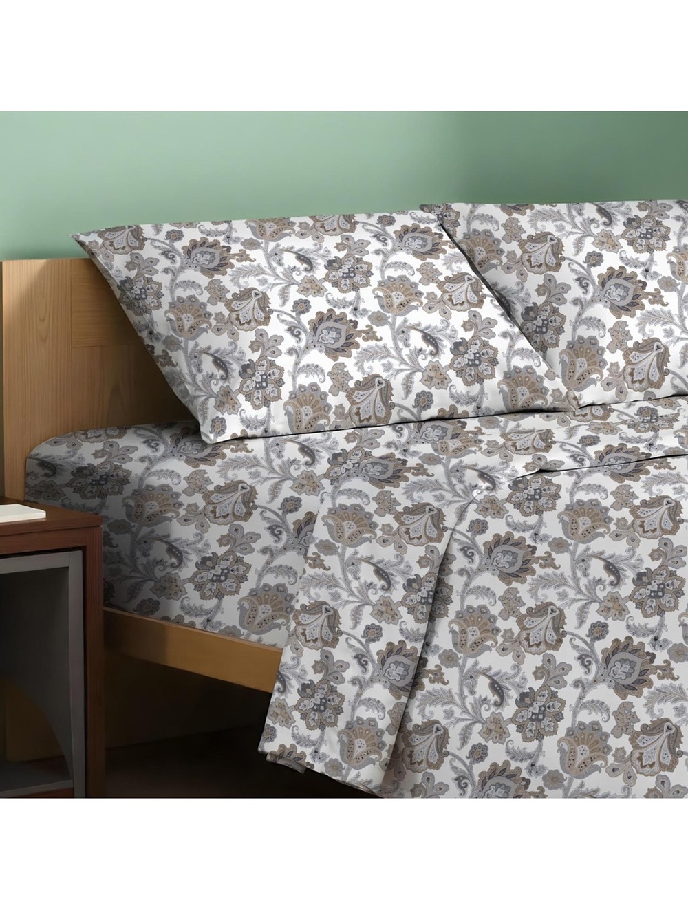 Four Piece Floral Paisley Sheet Set - White and Gray- Size King